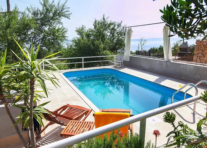 Family Friendly House With A Swimming Pool Kotisina, - 6809 Vakantiehuis