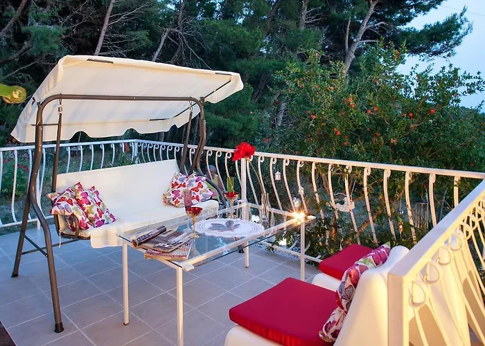 Family Friendly House With A Swimming Pool Kotisina, - 6809 Vakantiehuis